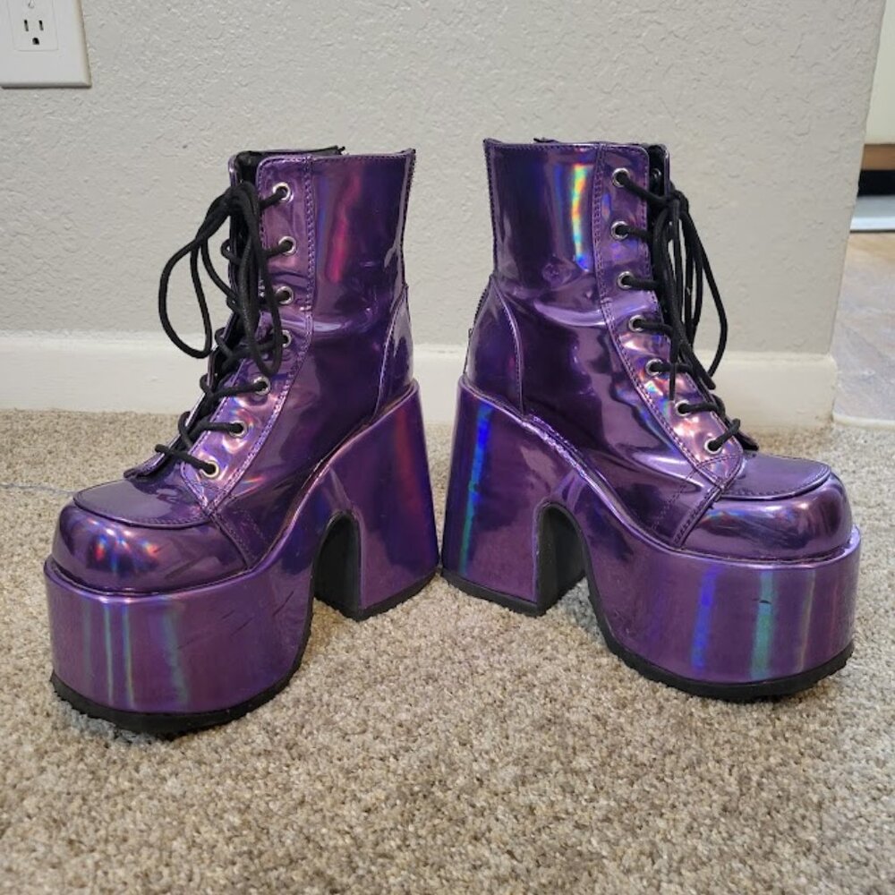 Demonia Camel Platforms Holo Purple - sz 6 - EUC